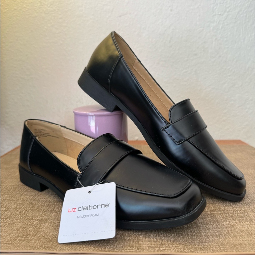 Liz Claiborne Loafers NWT Size 8
